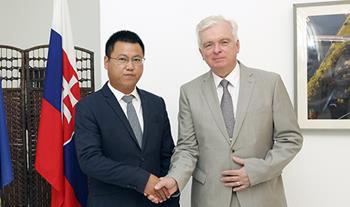 世环生态率成员单位和斯洛伐克驻华使馆进行项目合作会谈
